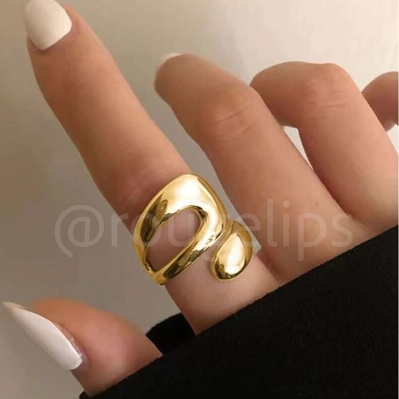 2 Yellow Gold Ring Set Copper Fashion Jewelry - Picture 3 of 12